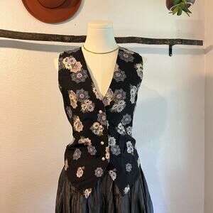 Karen Scott Vintage Black Floral Print Pearl Button Front Vest Top Size Small